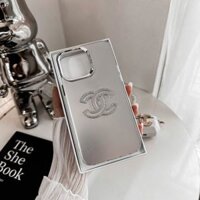 Case more chanel màu siêu đỉnh của iphone 15 hot
