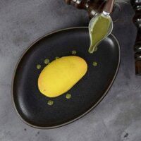 CAST BLACK - Đĩa sứ tam giác 18 | 24 | 29 cm