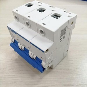 Cầu dao Chint NXB-125 3P C125