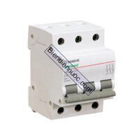 Cầu dao tự động (MCB) 32A, 3 cực, dòng ngắt 6kA-230V PS45S-C3032 - VANLOCK