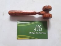 Cây lăn massage mặt gỗ dừa