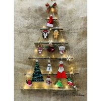 Cây thông gỗ/ Cây thông để bàn trang trí Giáng sinh