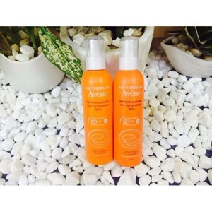 Xịt chống nắng Avène Very High Protection Spray Very Water Resistant 50+ - 200 ml