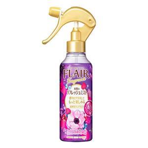 Chai xịt thơm và làm phẳng quần áo hương việt quất KAO 270ml