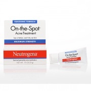 Chấm mụn Neutrogena On The Spot Acne Treatment
