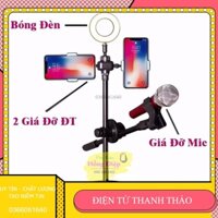 Chân 4 trong 1 gồm có chân đế 2 kẹp điện thoại 1 đèn led 1 kẹp mic dùng hát livestream