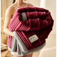 Chăn tuyết sữa kích thước 2mx2m3 nặng 1,8kg hàng nhập khẩu