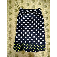 Chân váy đen chấm bi dài cực nữ tính