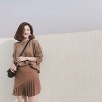 Chân váy ngắn mặc mùa thu đông còn màu lông chuột đậm