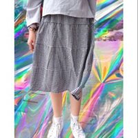 Chân váy sọc caro xếp tầng xoè dài