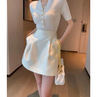 Chân váy trắng xoè