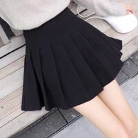 Chân váy xếp ly,tenis có quần lót bên trong vải umi