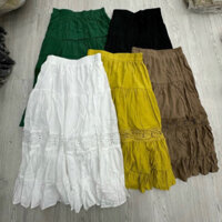 Chân váy xòe dài qua gối 3 tầng, lưng thun chất vải lụa và ren 2 lớp rũ đẹp mềm mát