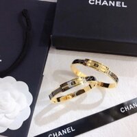Chanel Vòng Tay Ánh Sáng Sang Trọng Tinh Tế Vòng Tay Nữ Thép Titan Không Gây Dị Ứng Vòng Tay Kinh Doanh Bữa Tối Cho Bạn Gái Ngày Lễ Tình Nhân Tanabata