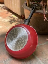 Chảo chống dính sâu lòng Cookplus Lock&Lock 30cm - màu đỏ