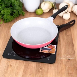 Chảo đúc đáy từ chống dính men đá ceramic màu hồng 30 cm Green Cook GCP03-30IHP công nghệ Hàn Quốc