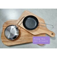 Chảo ốp la hoặc xào đồ nhanh