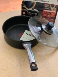 Chảo rán Tefal Excellence - size 24cm - có nắp đậy - made in France