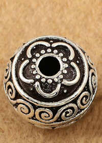 Charm bạc thái hình tròn xỏ ngang họa tiết hoa văn - Ngọc Quý Gemstones - 11x9.7mm