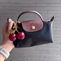 Charm treo túi xách cherry siêu xinh ạ