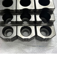 Chấu cứng mâm cặp thủy lực máy tiện CNC 6-8-10icnh Đức Thông Cơ Khí