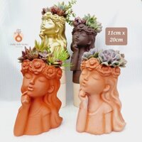 Chậu đất nung, Chậu sen đá, cô gái Lisa, miệng chậu 11cm, chiều cao 20cm