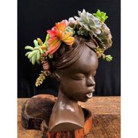 Chậu đất nung - Chậu trồng sen đá, xương rồng, cây để bàn - Chậu cô gái bím tóc miệng 15cm, cao 27cm