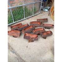 chậu gỗ lũa máng kèm đế