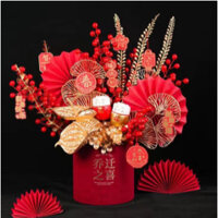 Chậu Hoa Trang Trí Tết Đào Đông Đỏ Hình Túi Tiền Gồm Cành Hoa Đào Đông Màu Đỏ Và Liễn Tết Treo Full Nguyên Set Như Ảnh