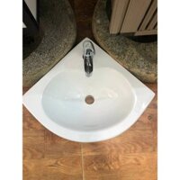 CHẬU RỬA MẶT TREO TƯỜNG GÓC, LAVABO GÓC TREO TƯỜNG 37x37 cm; Đẹp tinh tế, men sáng bóng.