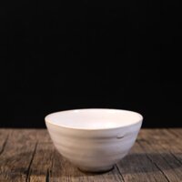 Chawan - Bát đánh matcha mộc men sữa (triện đáy)