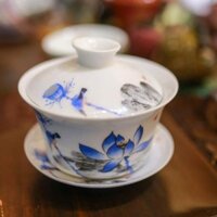 Chén khải hoa sen loại dung tích lớn mã KTS0071 với họa tiết chú chim bói cá và hoa sen đang nở.