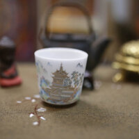 Chén ngọc uống trà - Cao Lầu