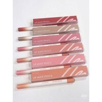 Chì Kẻ Viền Môi Mịn Lì, Kèm Cọ Tán Hàn Quốc Lip Mate Pencil 0.5g
