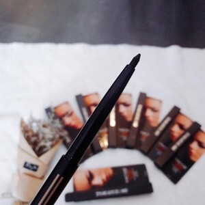 Chì vặn kẻ mắt Vacosi Styling Auto Gel Liner
