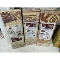 Chiếu Nhựa Thái Lan  KT :1m8x 1m9   . gấp 2 tấm.