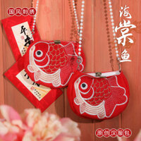Chính hãng 2025 Năm Mới Màu Đỏ Cha Mẹ-Con Năm Mới Túi Cá Thêu Hanfu Phong Cách Trung Hoa Bảo Quản Phù Hợp Một Vai Túi Đeo Ngang pdd / / wtt202412.31