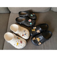 (CHÍNH HÃNG) CROC-S ĐEN/ TRẮNG LỖI NHẸ , TẶNG KÈM STICKER