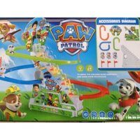 Chó cứu hộ leo cầu thang trượt máng cỡ lớn