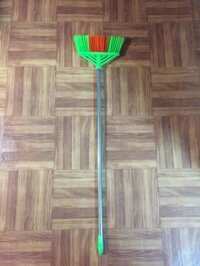 Chổi nhựa quét nước cán inox