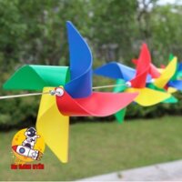 Chong chóng nhựa 4 cánh 4 màu dây treo/que cầm tay trang trí ngoài trời