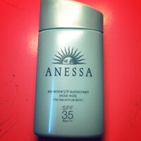 Chống nắng sữa anessa