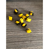 chốt nhựa đinh tán nhựa ốp cửa vè xe hyundai