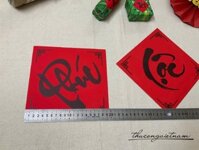 Chữ PLT thư pháp in giấy nhung đỏ 20cm