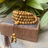 Chuỗi Vòng Quấn Tay 108 Hạt Từ Gỗ Dâu Rừng