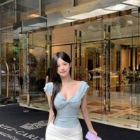 CHUXU Áo thun ngắn tay ôm sát cổ chữ V sâu gợi cảm dành cho nữ