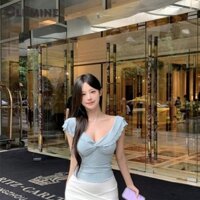 Clemine Áo thun ngắn tay ôm sát cổ chữ V sâu gợi cảm dành cho nữ