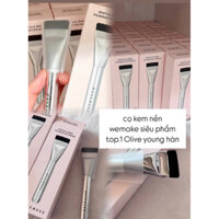 Cọ đánh kem nền Wakemake Spatula Wide Foundation Brush