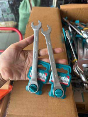 Cờ lê vòng miệng tự động hai chiều Total TCSPAR131