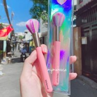 CỌ MÁ HỒNG LILYBYRED LUV BEAM CHEEK BRUSH